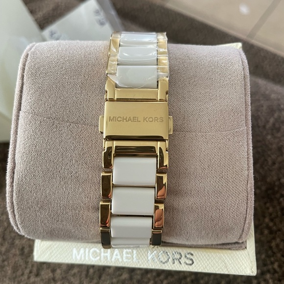 Womens watch